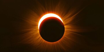 What to Expect From August’s Solar Eclipse in Leo, According to Astrologers