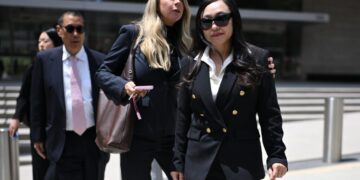 China’s ‘hustlers’ are sloppy. That doesn’t make them ineffective.
