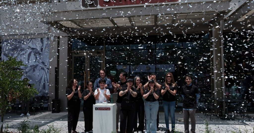Selling Burritos Back to Mexico: Chipotle’s Bold Expansion