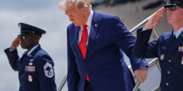 Trump swings back toward diplomacy in escalating war with Iran