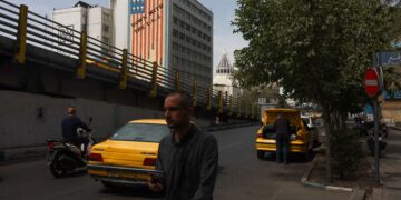 U.S. strikes Iran after 2 service members killed, 1 missing in attack on Jordan base