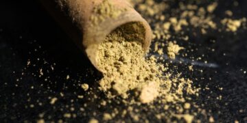 There’s a right way to regulate drugs. Kratom is no exception.