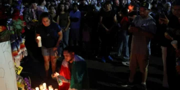 Trump admin trying to deport witnesses who contradicted ICE claims about deadly shooting