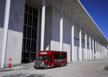 Whistleblowers flag shady deals and questionable work in Trump’s Kennedy Center project