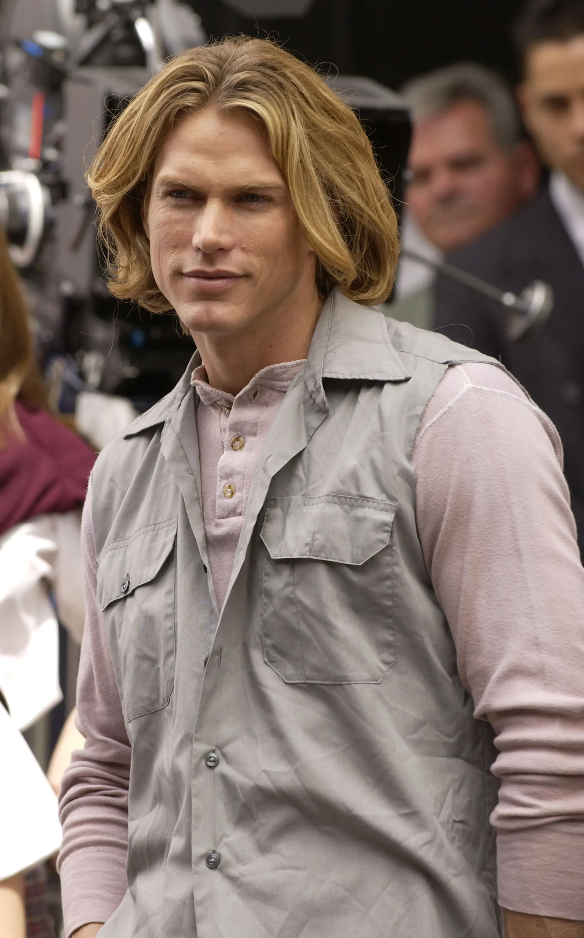Jason Lewis on the set of