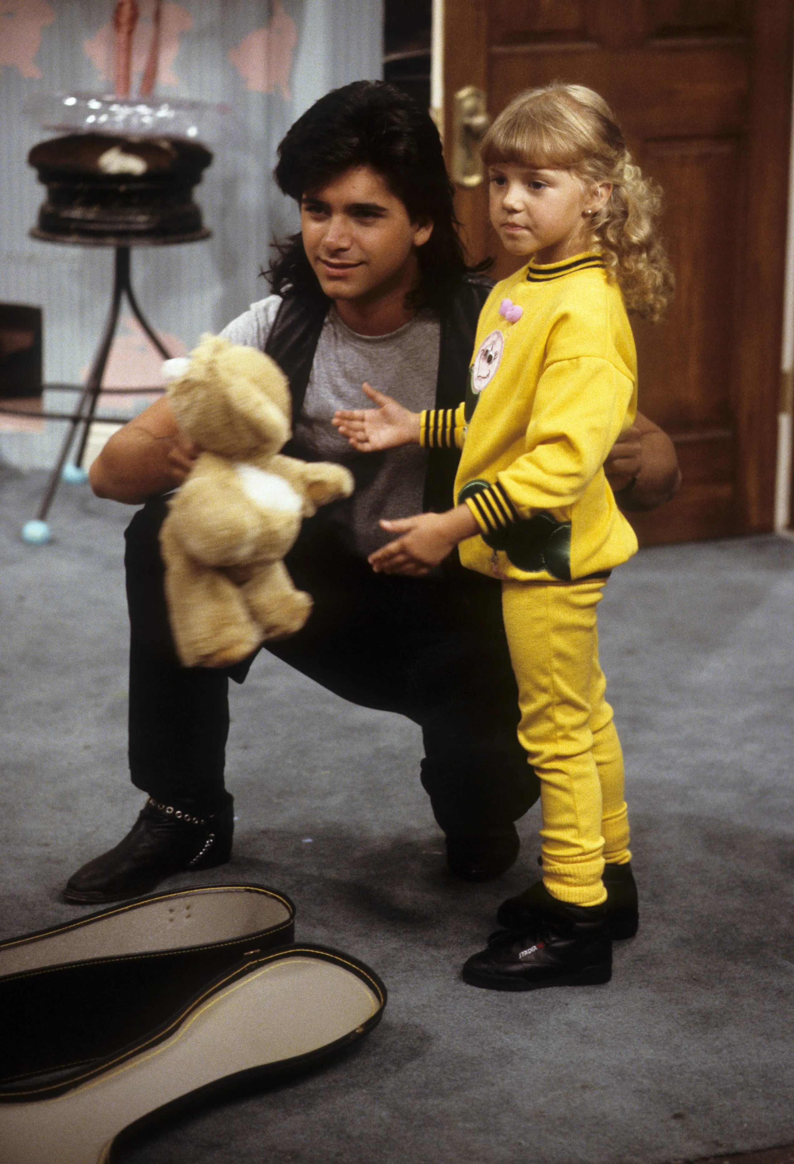 John Stamos and Jodie Sweetin on the set of