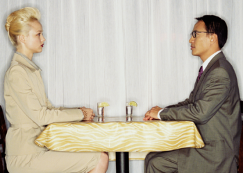 An Expert Gave Us 4 Tips for Overcoming Awkward Silence On the First Date