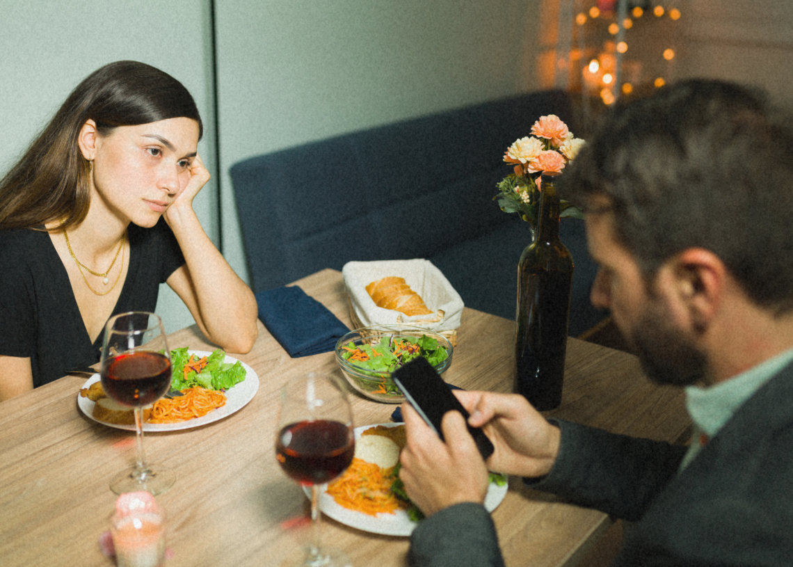3 Signs You’re in a Low-Vibrational Relationship That’s Draining Your Energy