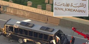 Bus that flipped on Long Island Expressway, killing 2, was carrying Royal Jordanian flight crew
