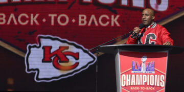 Is a fan march better than a Super Bowl parade?