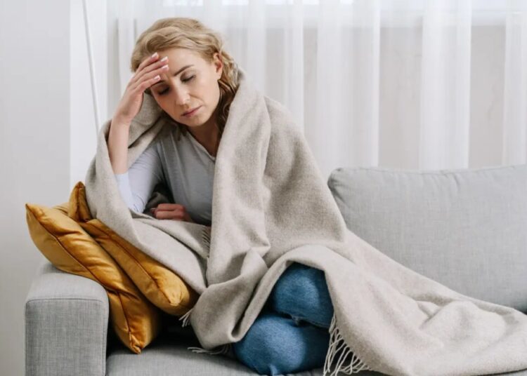 Dear Abby: I don’t want to burden my 100-year-old mom with my serious diagnosis