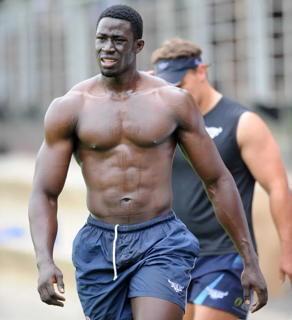 A former NFL player from Kenya with a criminal record has been removed by U.S. Immigration and Customs Enforcement agents in Chicago, ICE exclusively told Fox News Digital.