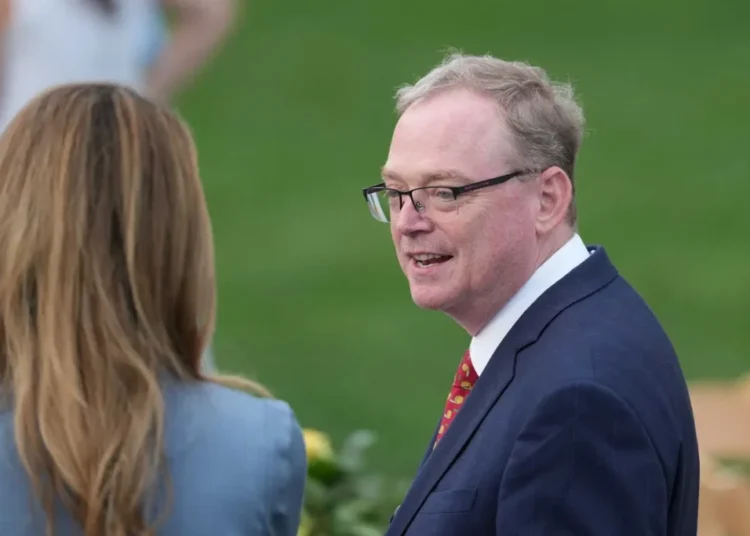 Instant backlash as Trump aide insists ‘sleepy towns’ will love noisy AI centers