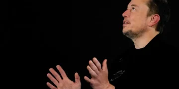 Pro-Trump group has plans for a robotic lunar cross — and Elon Musk holds the key: report