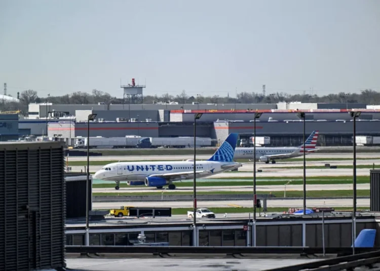 United Airlines agent threatens to call ICE on a customer