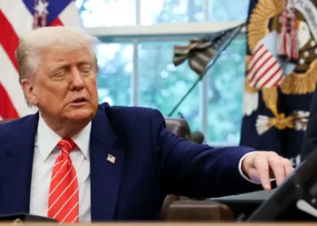 Trump backs off his standoff in dispute over Canadian bridge