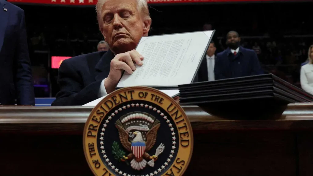 Legal expert aghast as Trump seeks ‘cataclysmic’ power grab in Supreme Court appeal