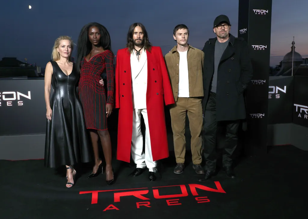 Gillian Anderson, Jodie Turner-Smith, Jared Leto, Evan Peters, and Joachim Rønning at the
