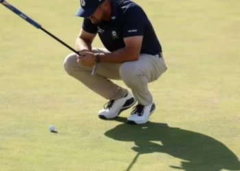 Bryson DeChambeau demands PGA officials call Trump over a penalty ruling