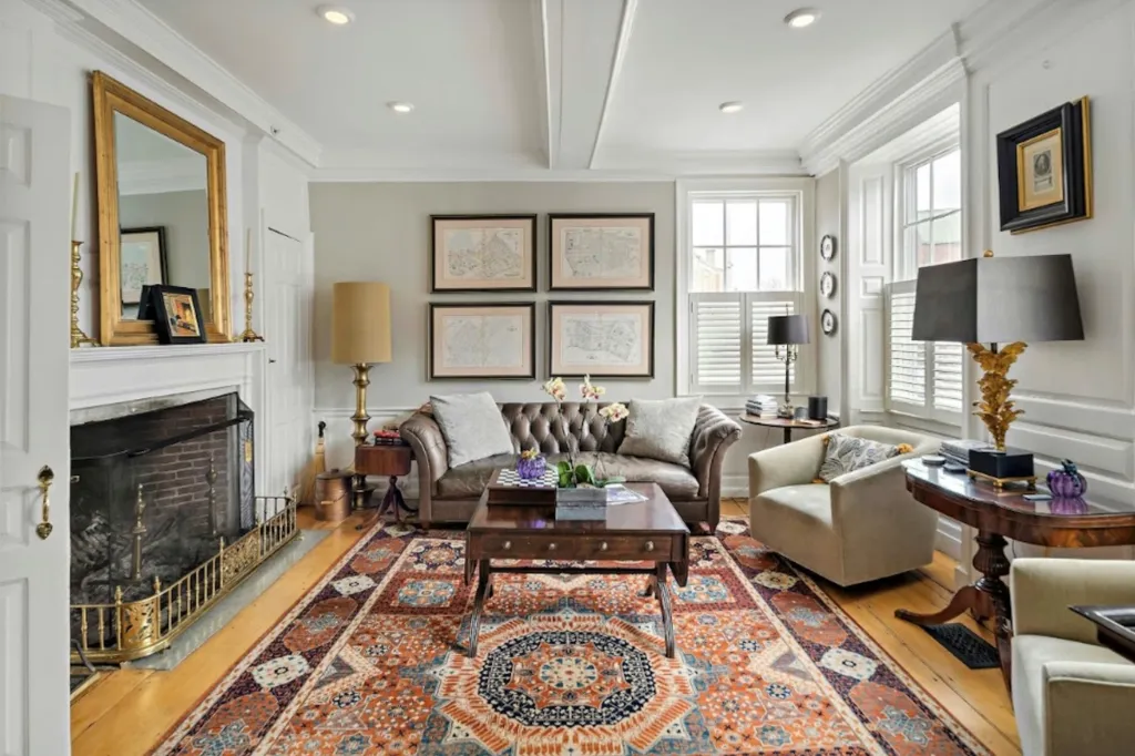 Living room in the historic Lindall-Gibbs-Osgood House.