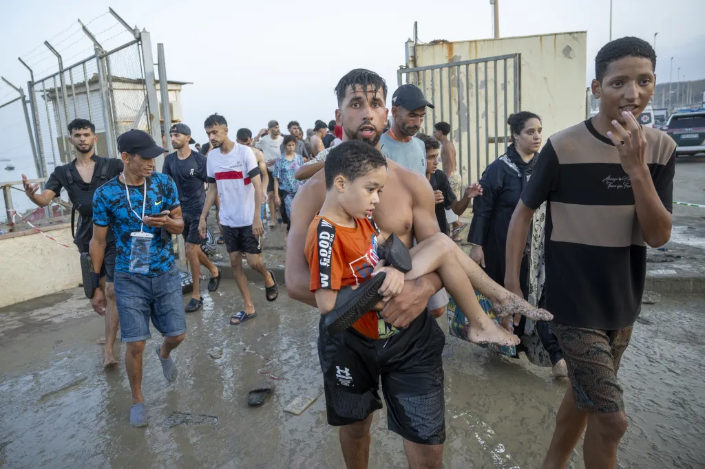 Hundreds of migrants have attempted to swim from Morocco to the Spanish city of Ceuta in North Africa, while the number of arrivals exceeded 1,500 in just over a week, according to local news in Cueta, Spain on July 30, 2026.