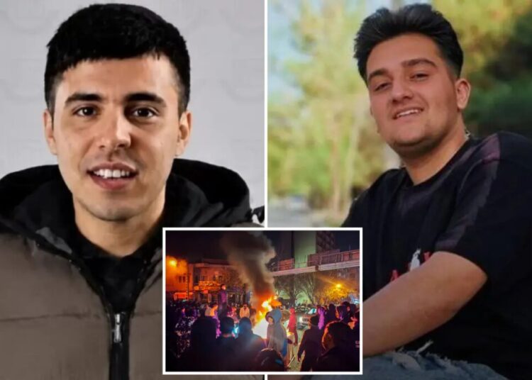 Iran executes two young men for offering help to fleeing anti-regime protesters