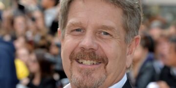 John Wells Re-Ups Warner Bros. Television Deal Amid 40th Anniversary With Studio