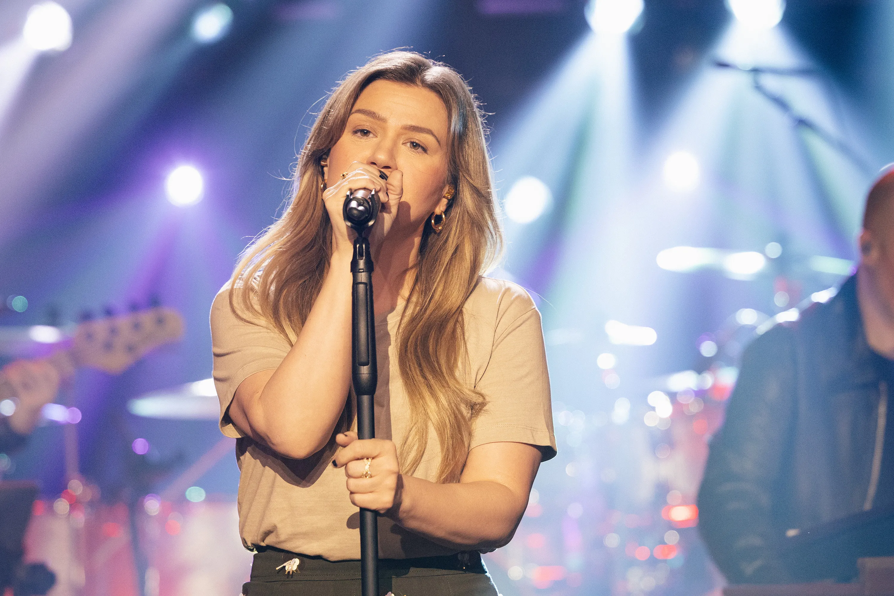Kelly Clarkson performing on 