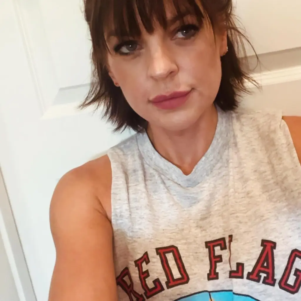 Kirsten Storms wearing a 