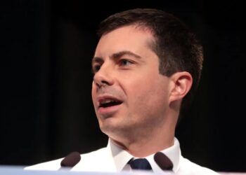 MAGA freaks out as Fox News interviews Pete Buttigieg: ‘Why aren’t you defending Trump?’