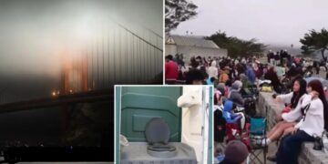 One toilet for every 787 people at Bay Area firework show as fog ruins spectacle