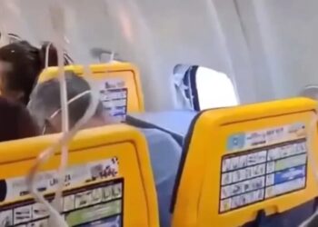US investigators take over probe into Ryanair flight where passenger was almost sucked out of window