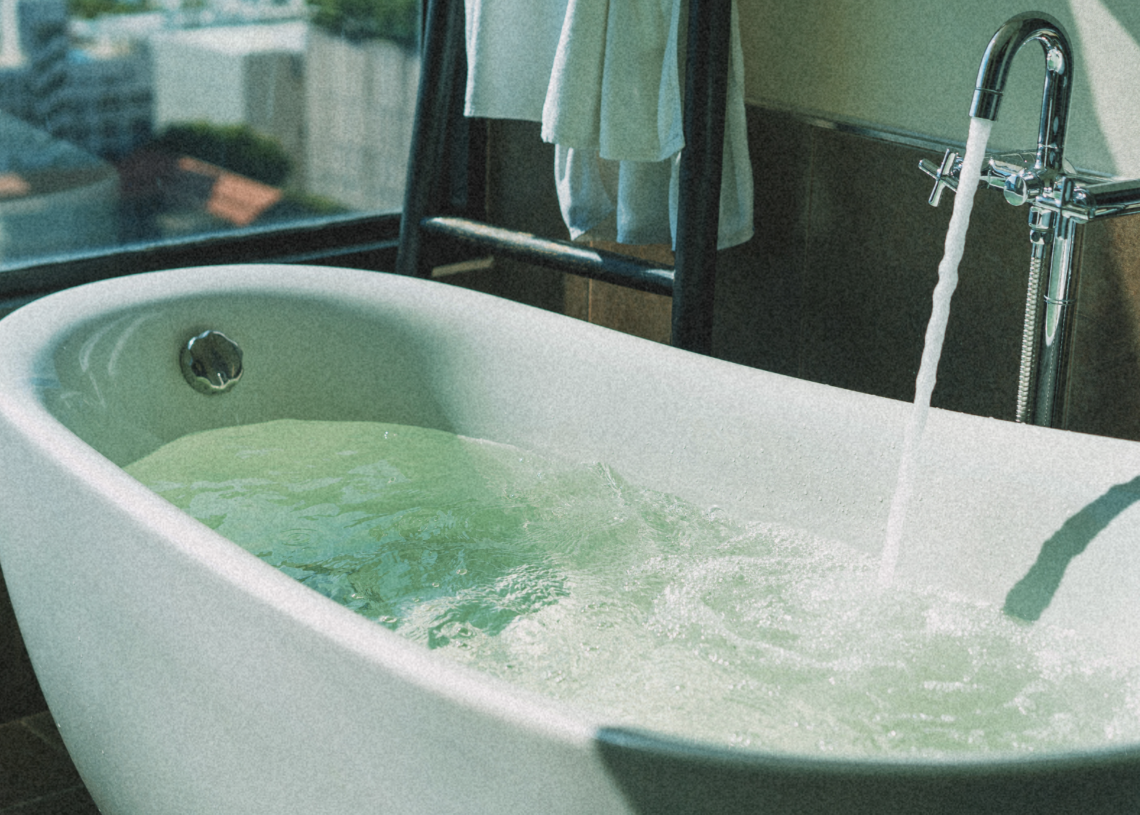 North Carolina Woman Survives Nine Days Trapped in Her Bathtub