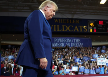 ‘Nobody wants this’: Invitees bail on Friday night bash because Trump’s too ‘exhausting’