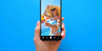Can you find someone’s social media by picture? Why fans use photo search when celebrity profiles look suspicious