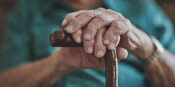 Modern Medicine Is Keeping Us Alive Longer, But That’s Not Necessarily a Good Thing