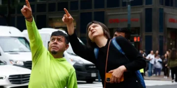 Manhattan skyscraper at risk of collapse triggers evacuation