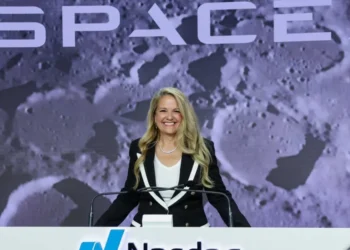 Trump gushes over Musk’s No. 2 for donating millions while her boss gives nothing