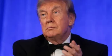 Trump shrugs as Wolf Blitzer details his assault on the press in WSJ award speech