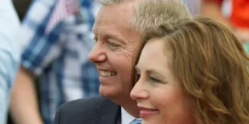 Lindsey Graham’s sister named to fill vacant Senate seat