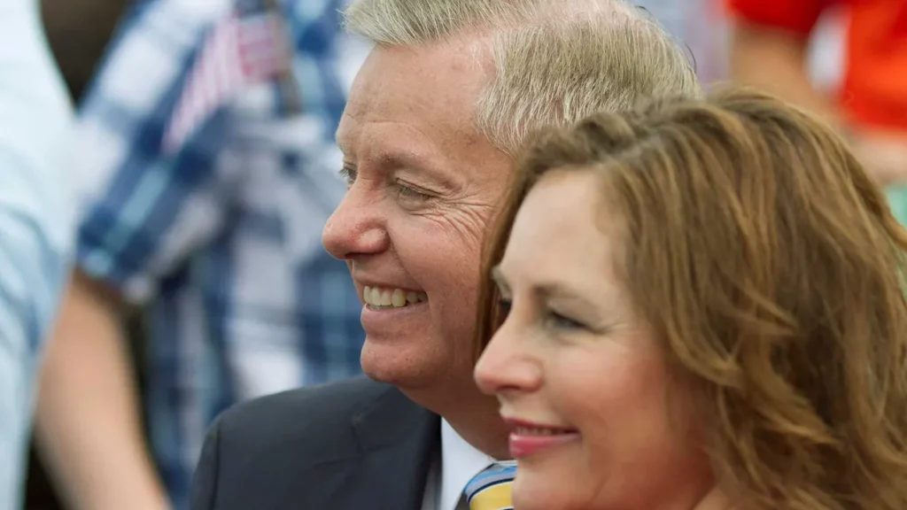Lindsey Graham’s sister named to fill vacant Senate seat