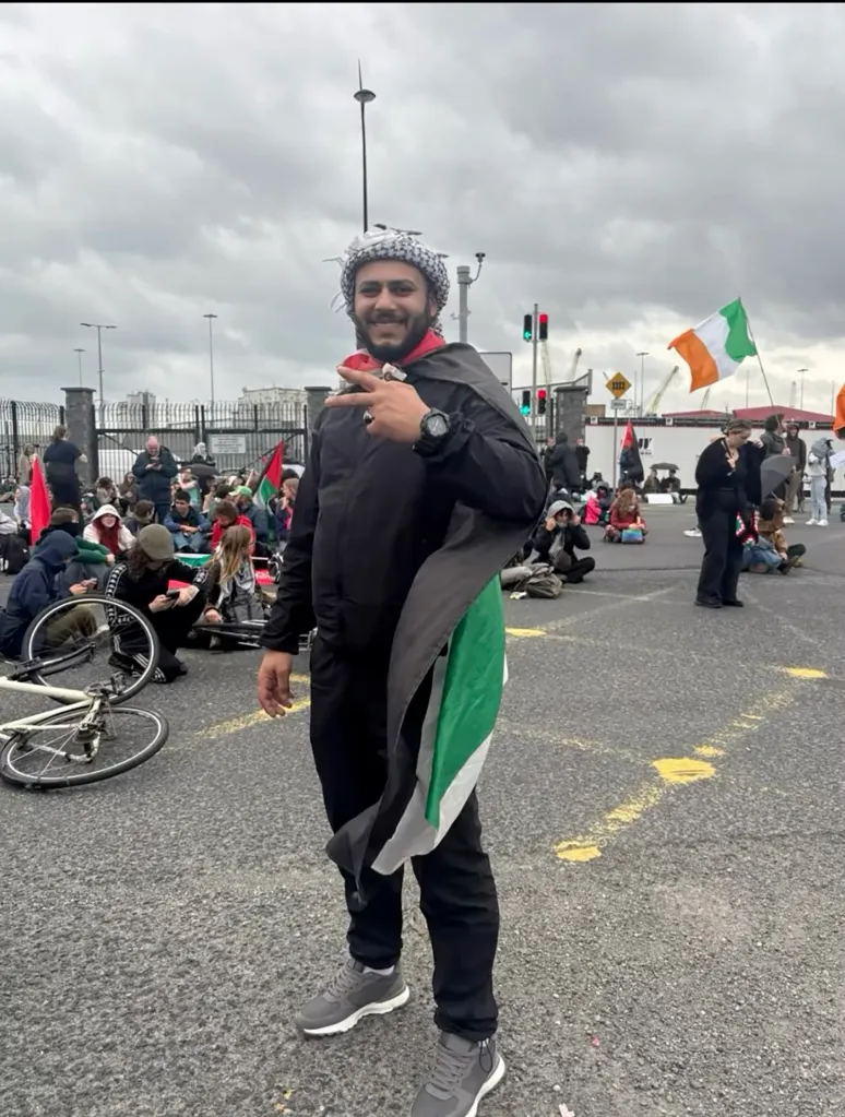 Alsaqer, who was in the process of seeking asylum in Ireland, had gotten his passport returned to him by authorities before the murder, and used the travel document to escape to Turkey.