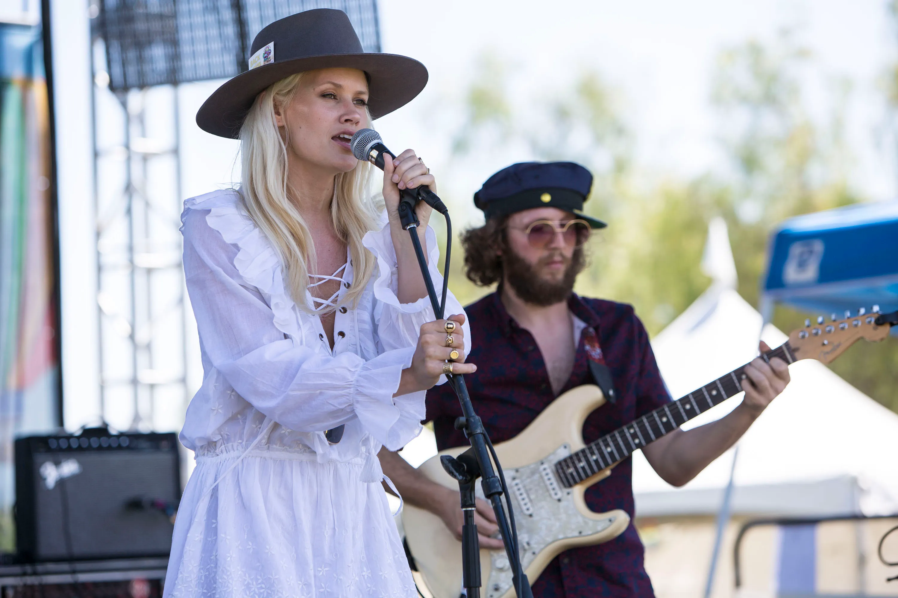 Singer Lauren Bennett performs on stage.