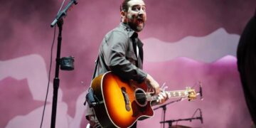 Trump White House rages at singer Noah Kahan for refusing to let it use his music