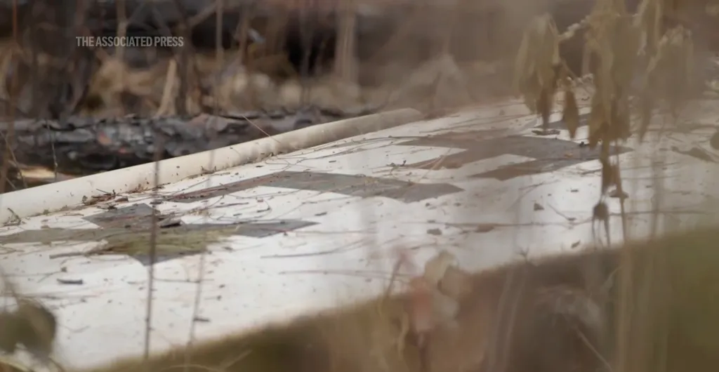 Debris of a small plane crashed in the Bahamas.