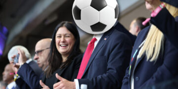 Spot the pol!