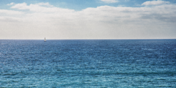 How a California Man Survived 30 Days Lost at Sea With a Broken Mast