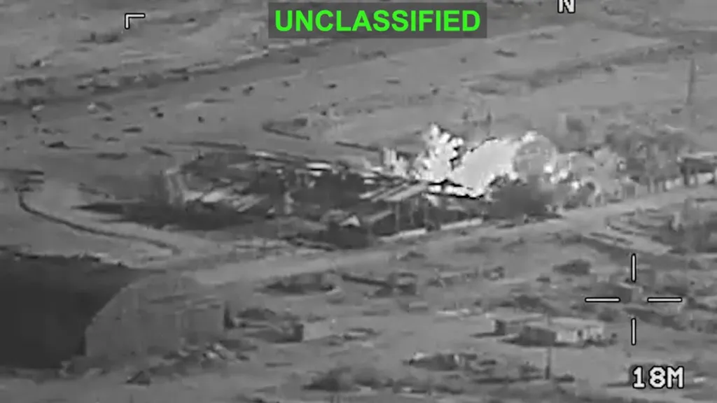 Thermal imagery of an explosion destroying a building complex in the US military strike in Iran.