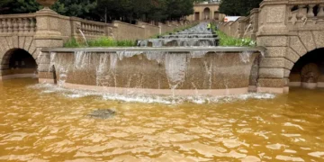 Iconic DC fountain turned brown after Trump’s renovation