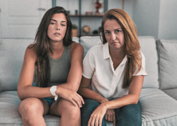 Psychologist Reveals the Real Reason So Many Adult Children Cut Off Their Parents